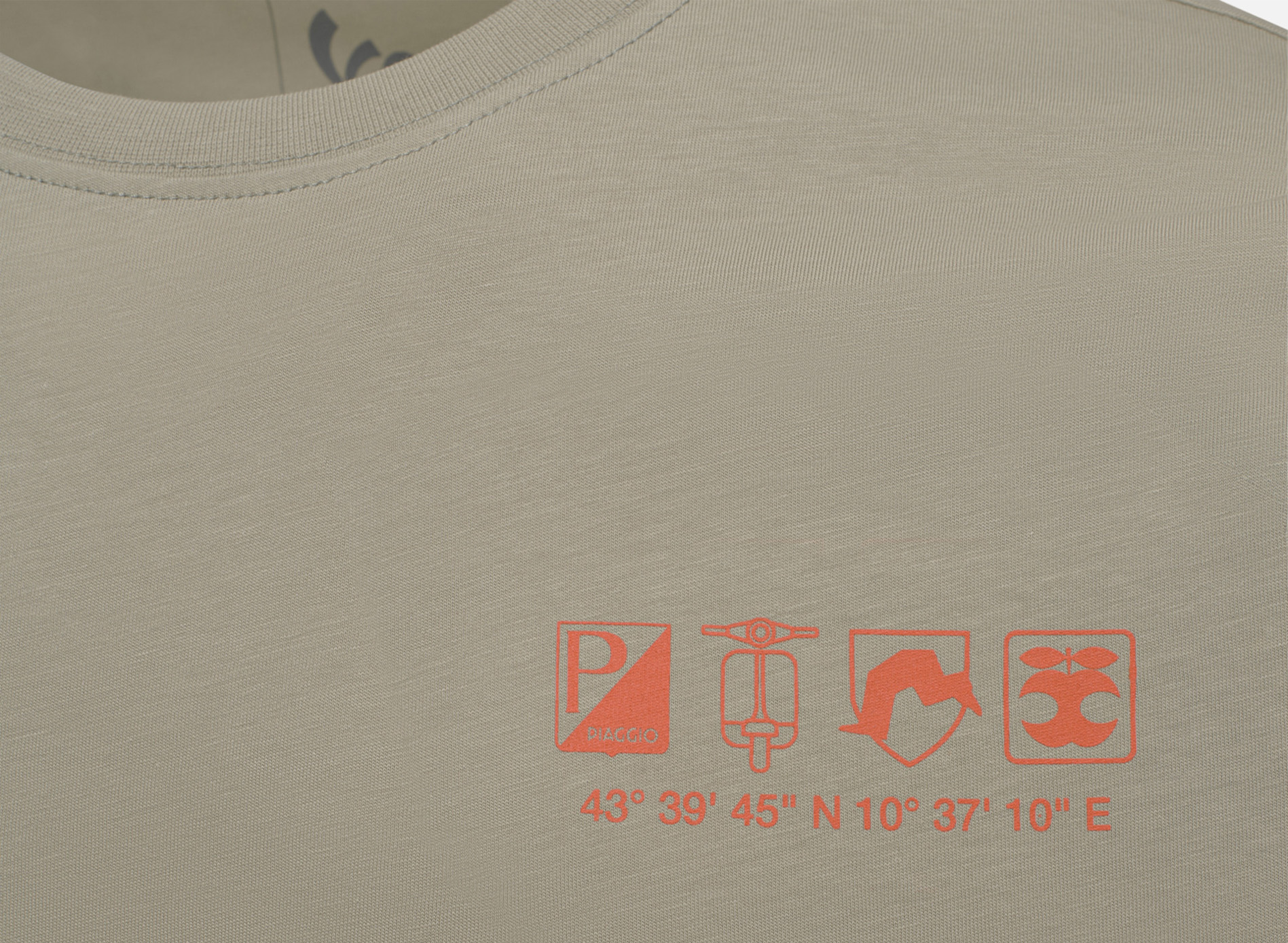Camiseta Vespa Nomad beige colección DEC